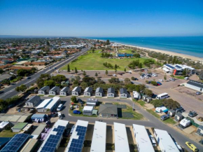 Гостиница Discovery Parks - Adelaide Beachfront  Аделаида